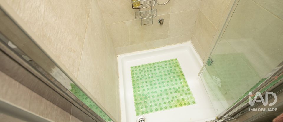 Four-room apartment of 120 m² in Genova (16121)