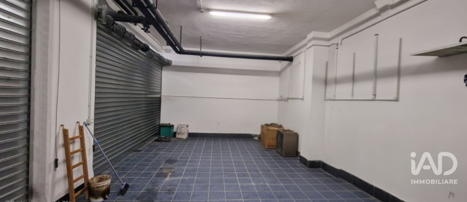 Posto auto di 290 m² in Genova (16149)