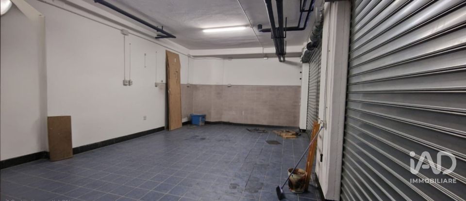 Posto auto di 290 m² in Genova (16149)