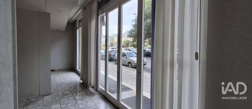 Shop / premises commercial of 983 m² in Palermo (90129)