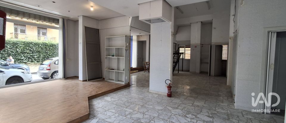 Shop / premises commercial of 983 m² in Palermo (90129)