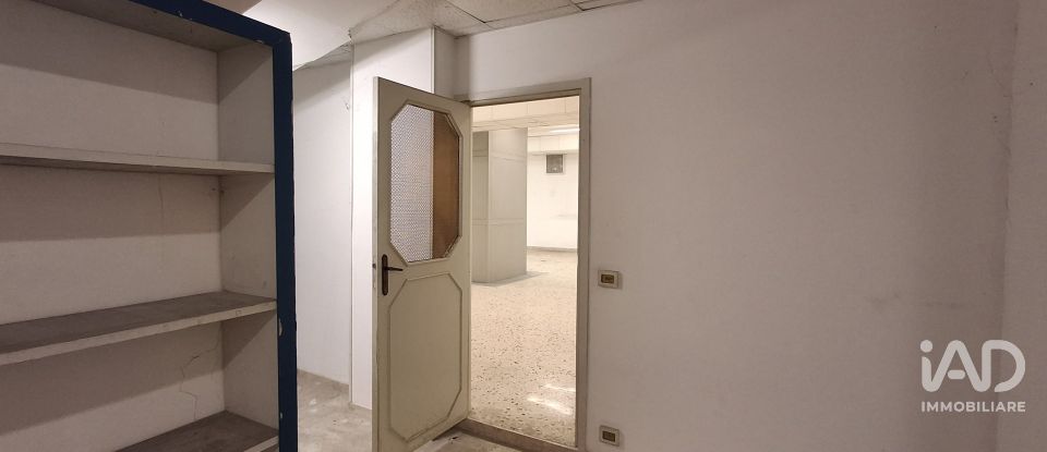 Shop / premises commercial of 983 m² in Palermo (90129)