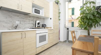 Apartment 7 rooms of 80 m² in Genova (16126)