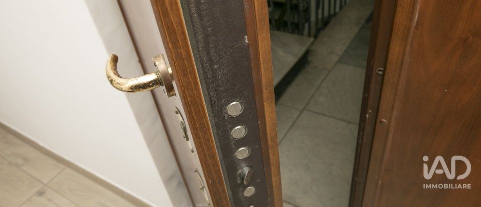 Appartamento 7 locali di 80 m² a Genova (16126)