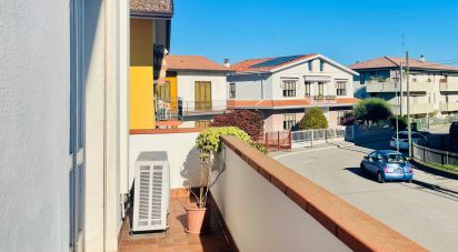 Villa Bifamiliare 8 locali di 157 m² a Montegrotto Terme (35036)