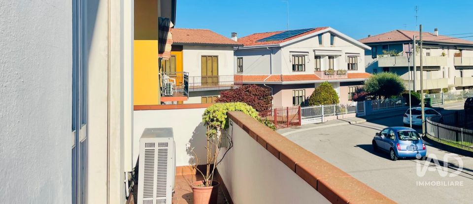 Villa Bifamiliare 8 locali di 157 m² a Montegrotto Terme (35036)