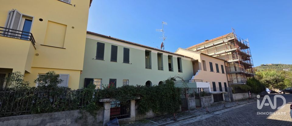 Trilocale di 78 m² a Imperia (18100)