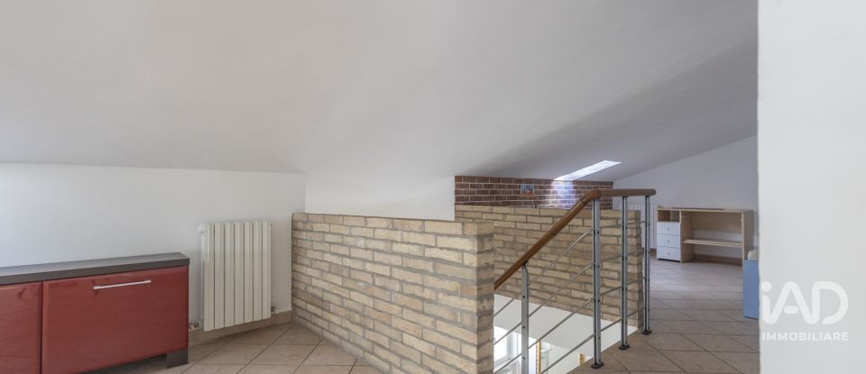 Appartamento 6 locali di 139 m² a Falconara Marittima (60015)