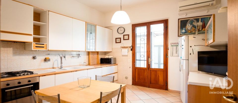 Apartment 5 rooms of 123 m² in Campi Bisenzio (50013)