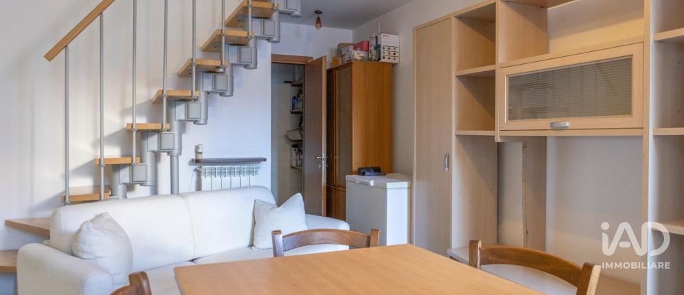 House 7 rooms of 85 m² in Apiro (62021)