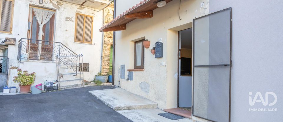 House 7 rooms of 85 m² in Apiro (62021)