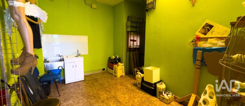 Attività locali di 92 m² in Assisi (06081)