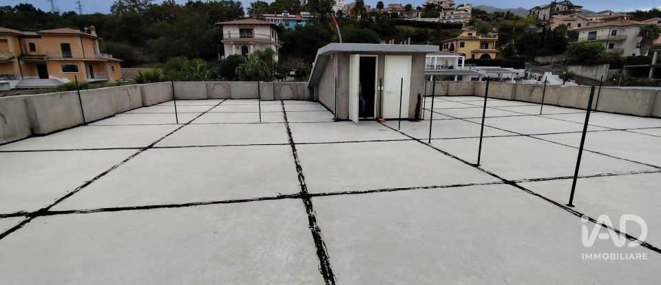 Apartment 6 rooms of 96 m² in Scalea (87029)