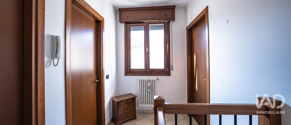 Traditional house 2 rooms of 105 m² in Massa Fiscaglia (44025)
