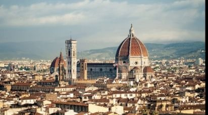 Attività locali di 170 m² in Firenze (50127)