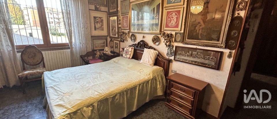 Three-room apartment of 111 m² in Paderno Dugnano (20037)