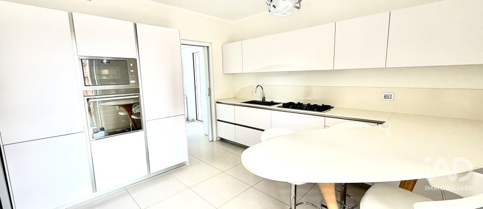 Four-room apartment of 149 m² in Siracusa (96100)