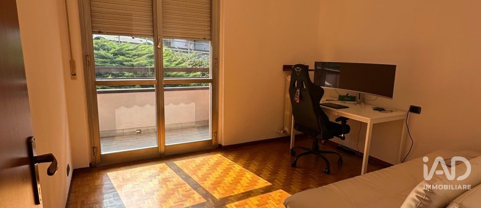 Apartment 6 rooms of 100 m² in Como (22100)