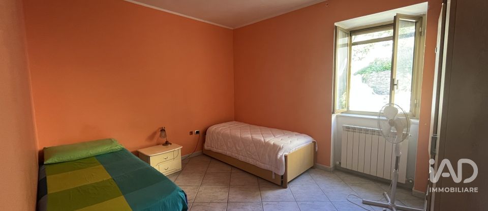 Appartamento 6 locali di 141 m² a - (87030)