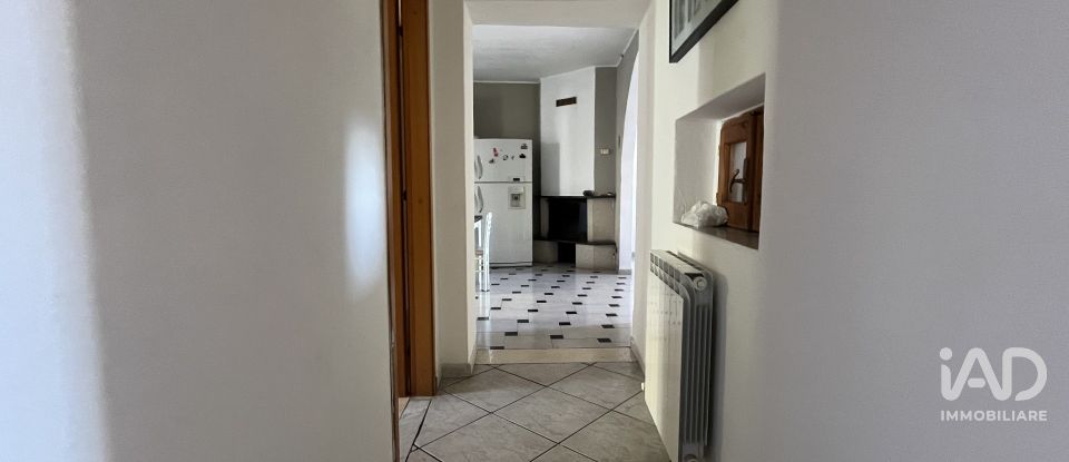 Appartamento 6 locali di 141 m² a - (87030)