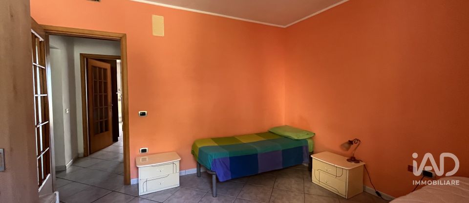 Appartamento 6 locali di 141 m² a - (87030)