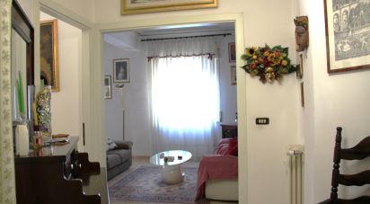 Trilocale di 105 m² a Roma (00141)