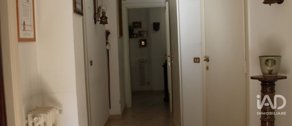 Three-room apartment of 105 m² in Roma (00141)