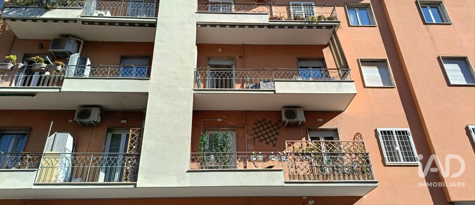 Three-room apartment of 105 m² in Roma (00141)