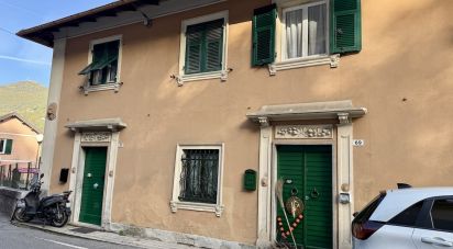 Appartamento 6 locali di 133 m² a Bargagli (16021)