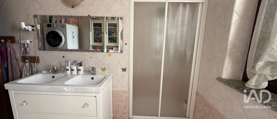 Villa Bifamiliare 3 locali di 157 m² in Vignole Borbera (15060)