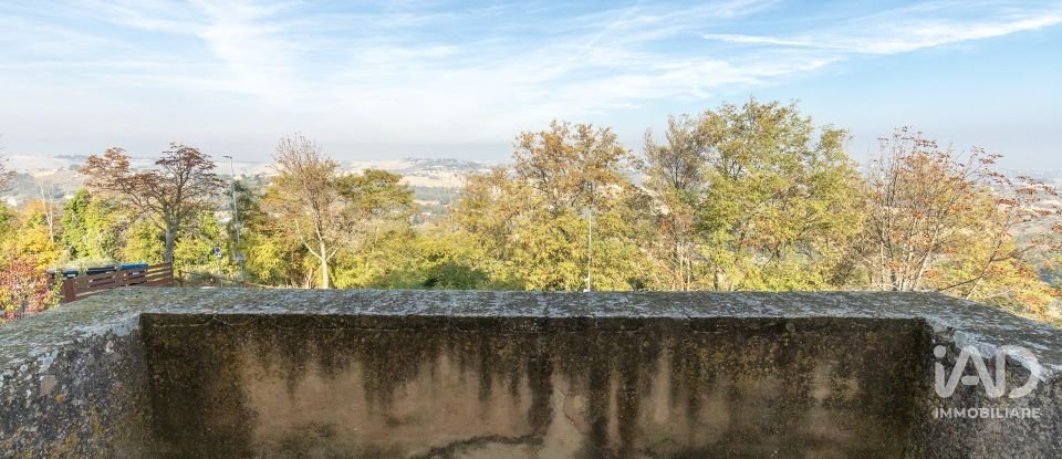 Block of flats in Mogliano (62010) of 543 m²