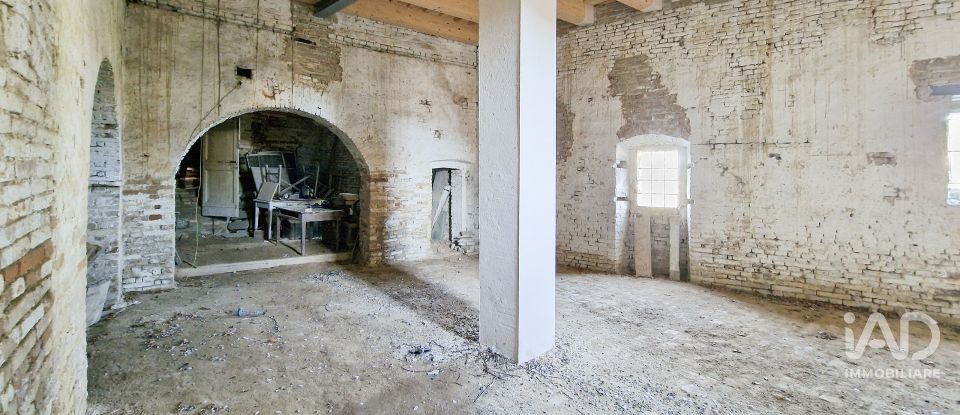 Block of flats in Mogliano (62010) of 543 m²