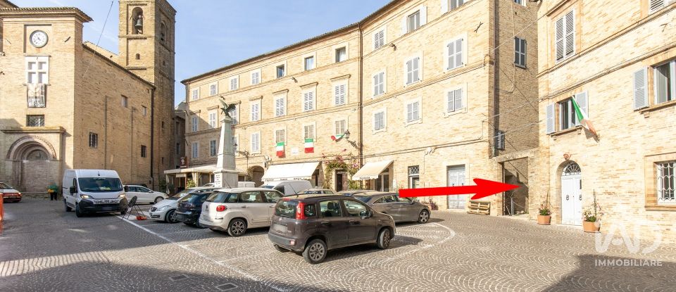 Block of flats in Mogliano (62010) of 543 m²