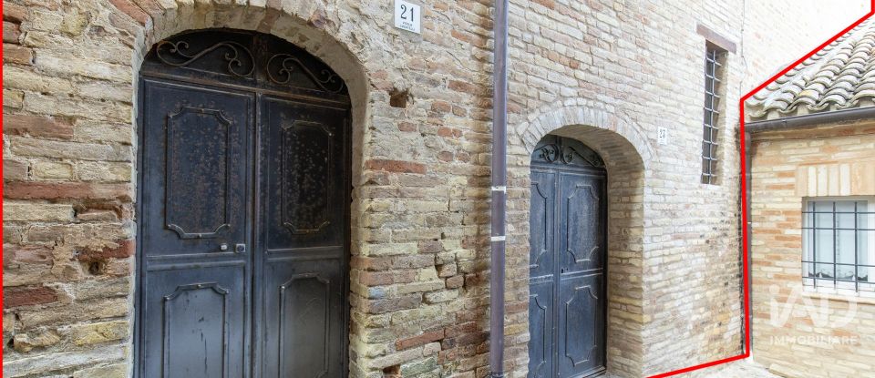 Block of flats in Mogliano (62010) of 543 m²