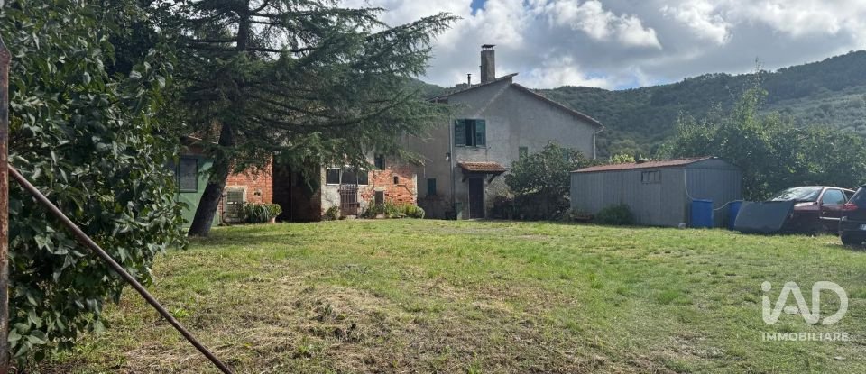 Casa indipendente / Villa 12 locali di 250 m² in Arezzo (52100)