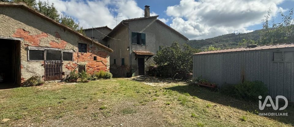 Casa indipendente / Villa 12 locali di 250 m² in Arezzo (52100)