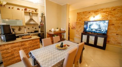 Trilocale di 80 m² a Torino (10156)