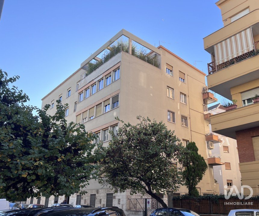 Quadrilocale di 145 m² a Roma (00195)