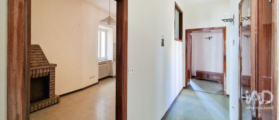 Four-room apartment of 140 m² in Monte San Pietrangeli (63816)