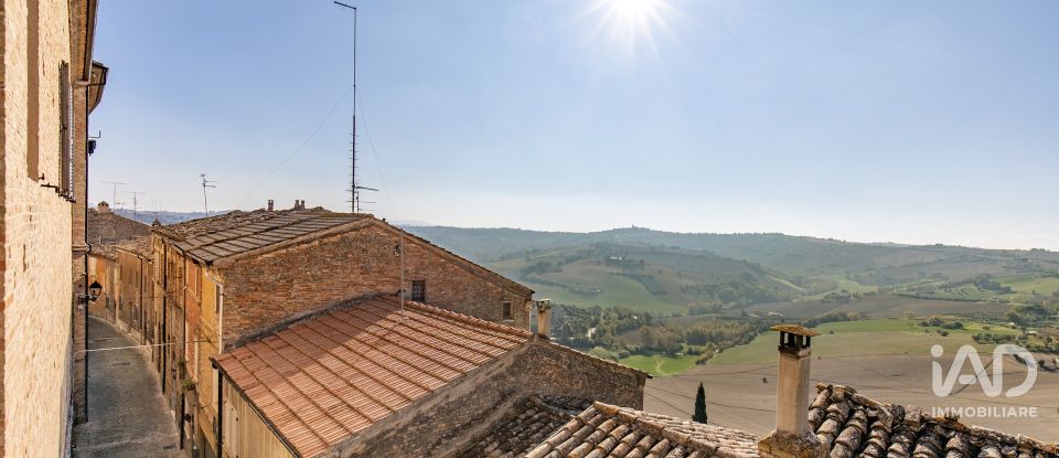 Four-room apartment of 140 m² in Monte San Pietrangeli (63816)