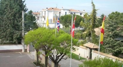Hotel 3 * di 1.250 m² in Ortona (66026)