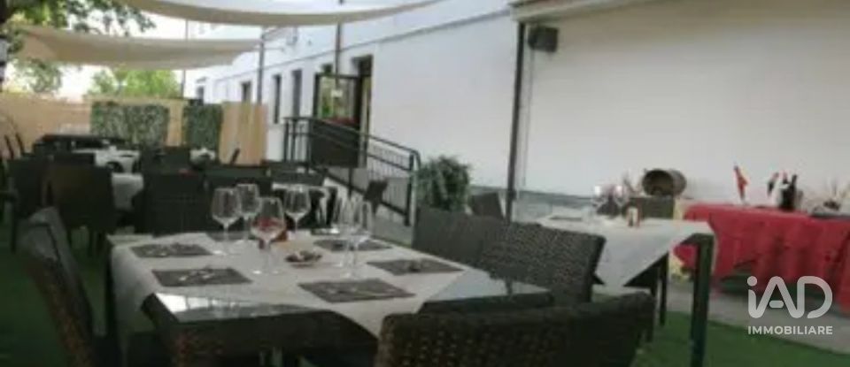 Hotel 3 * di 1.250 m² in Ortona (66026)