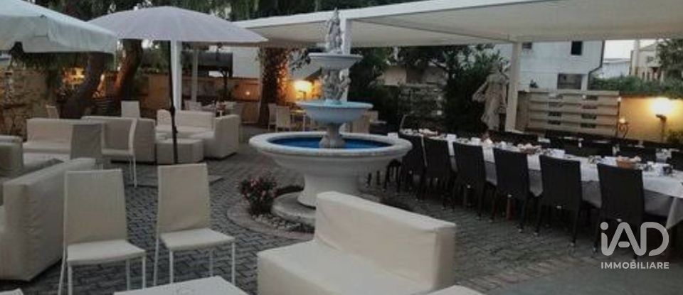 Hotel 3 * di 1.250 m² in Ortona (66026)