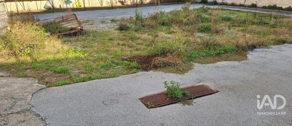 Land of 431 m² in Angri (84012)