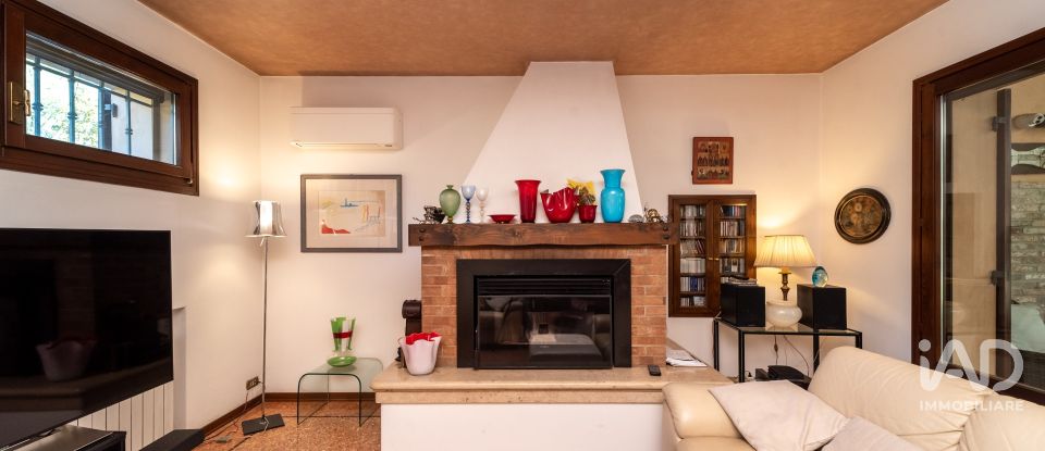 House 12 rooms of 274 m² in Vigonza (35010)