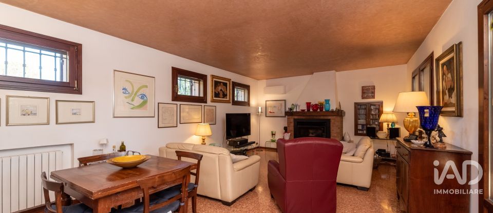 House 12 rooms of 274 m² in Vigonza (35010)