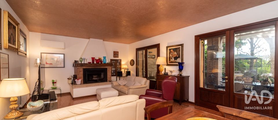 House 12 rooms of 274 m² in Vigonza (35010)