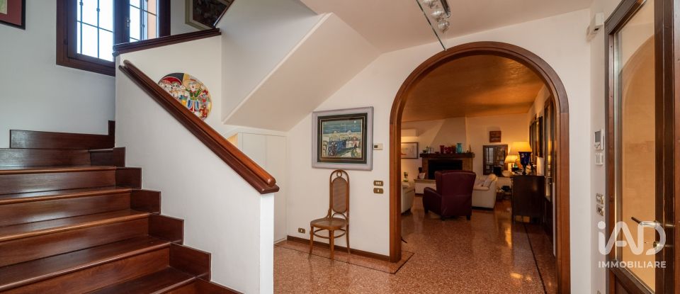 House 12 rooms of 274 m² in Vigonza (35010)