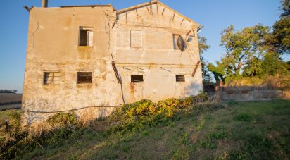 Casa indipendente / Villa 8 locali di 240 m² in Senigallia (60019)