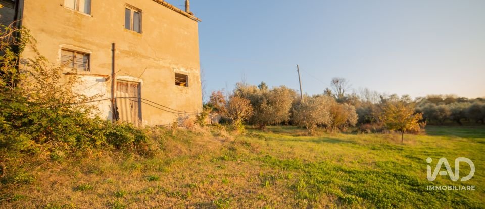 House 8 rooms of 240 m² in Senigallia (60019)